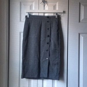 FINAL SALE! H&M Midi Pencil Skirt